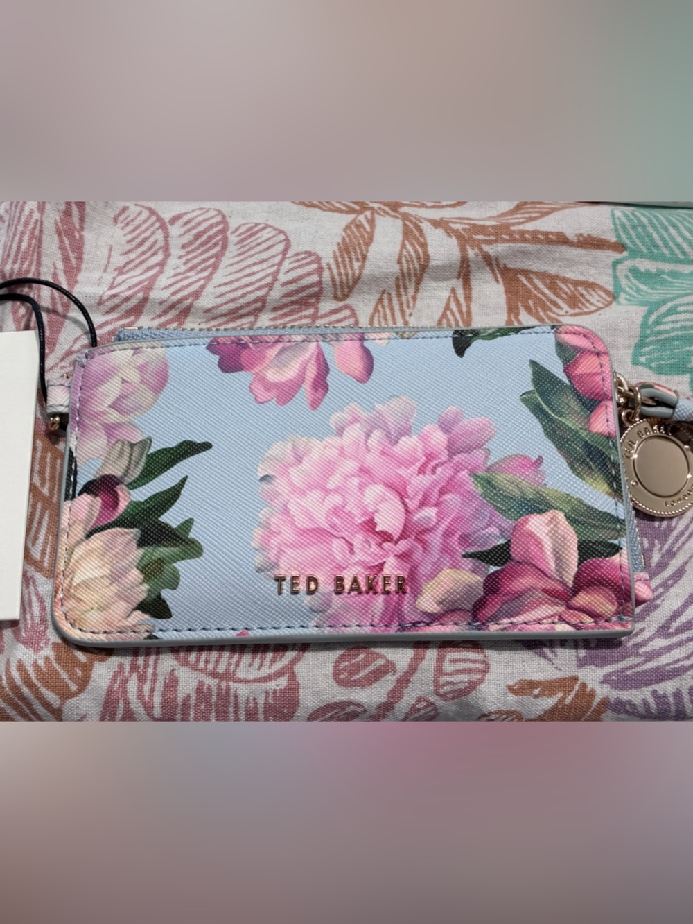 Ted Baker Card Case with Zipper. Outside holds 4 Cards.Inside 3 compartments.NWT - Picture 2 of 10